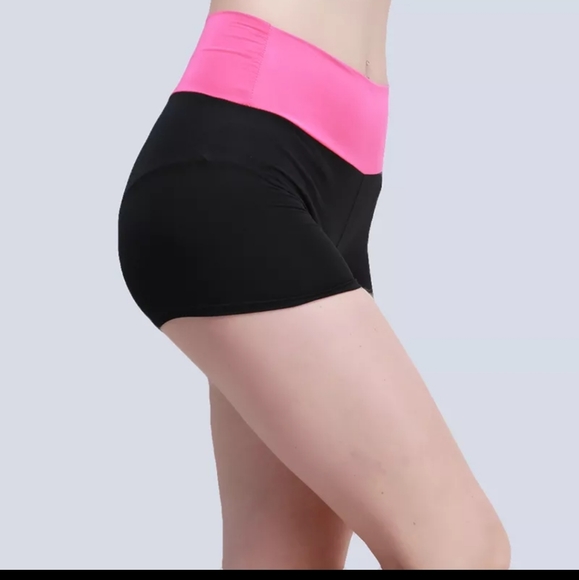 Shorts - Picture 2 of 5